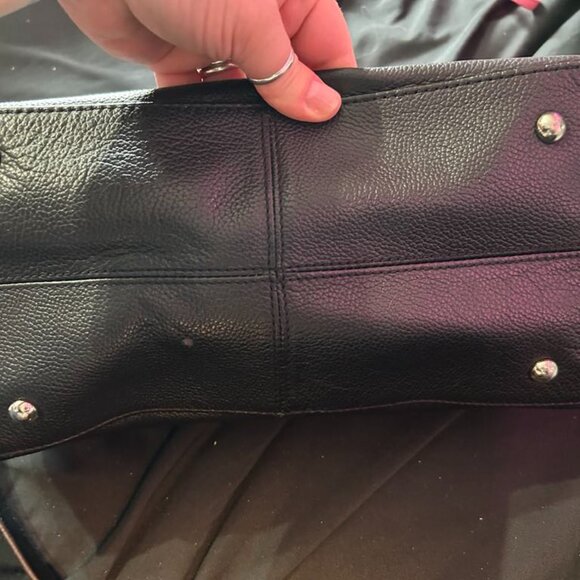 Tignanello Purse- Genuine Leather - Picture 6 of 12
